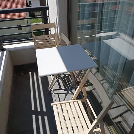 Time Out Wine Apartment